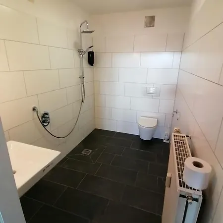 3 Bett Zimmer Guest house Ramstein-Miesenbach