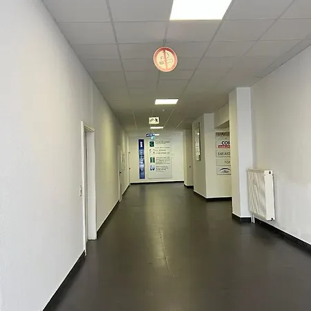 3 Bett Zimmer *